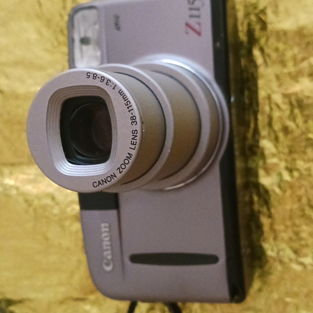 Camera - Picture 10 of 12